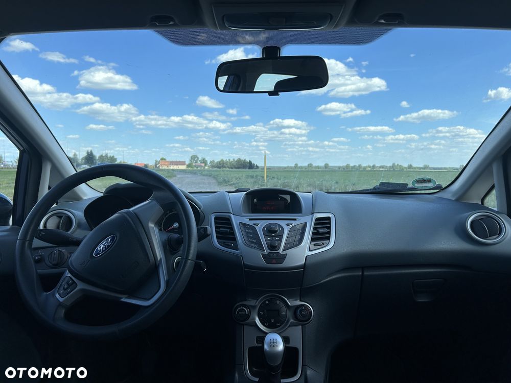 Ford Fiesta 1.25 Silver X plus EU5 - 11