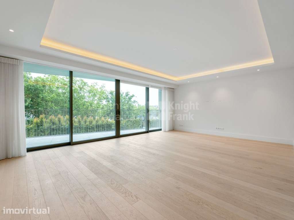 Apartamento T3 duplex com varanda no Legacy em Cascais - Grande imagem: 4/27