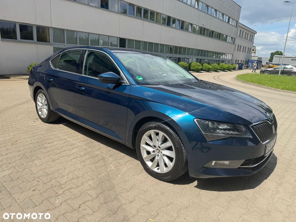 Skoda Superb 2.0 TDI Ambition DSG - 1