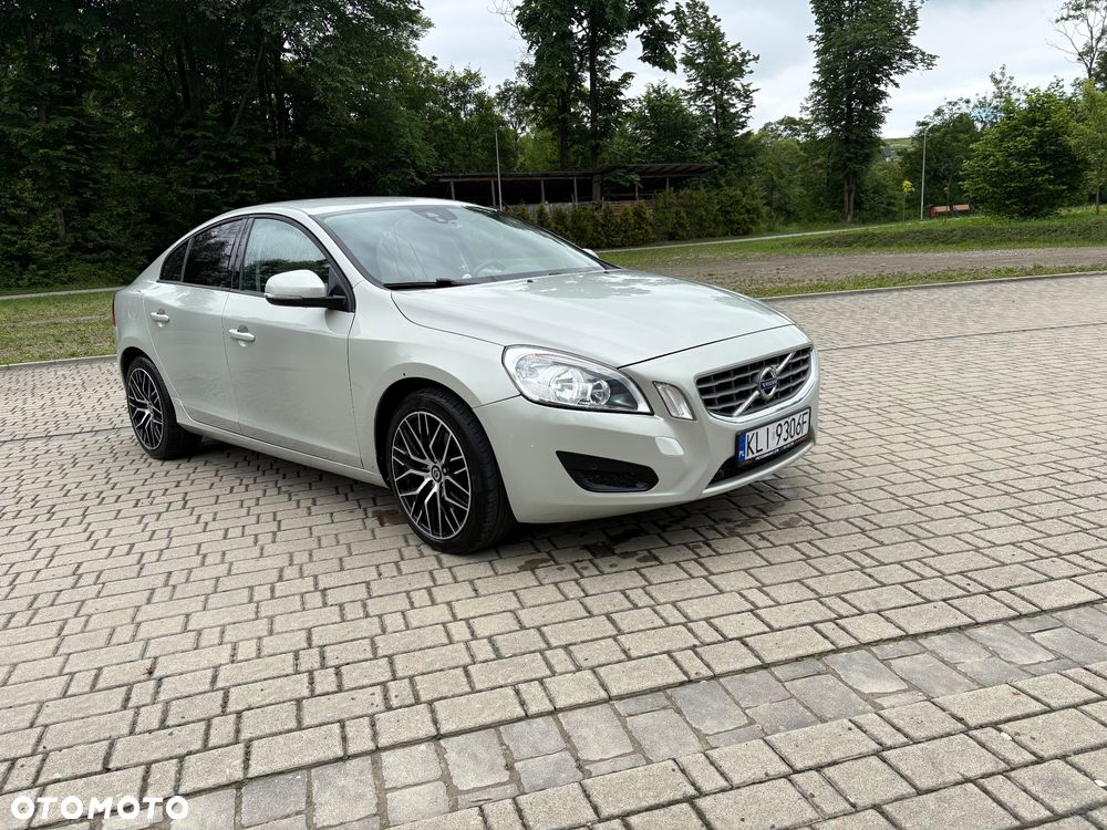 Volvo S60 - 2