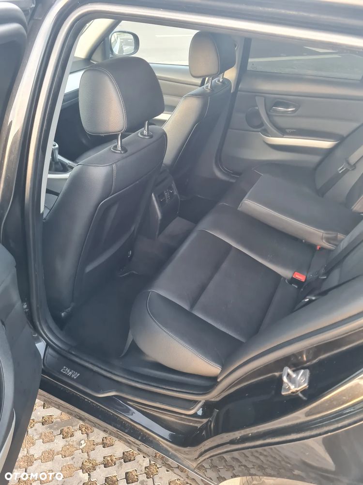 BMW Seria 3 320d - 9