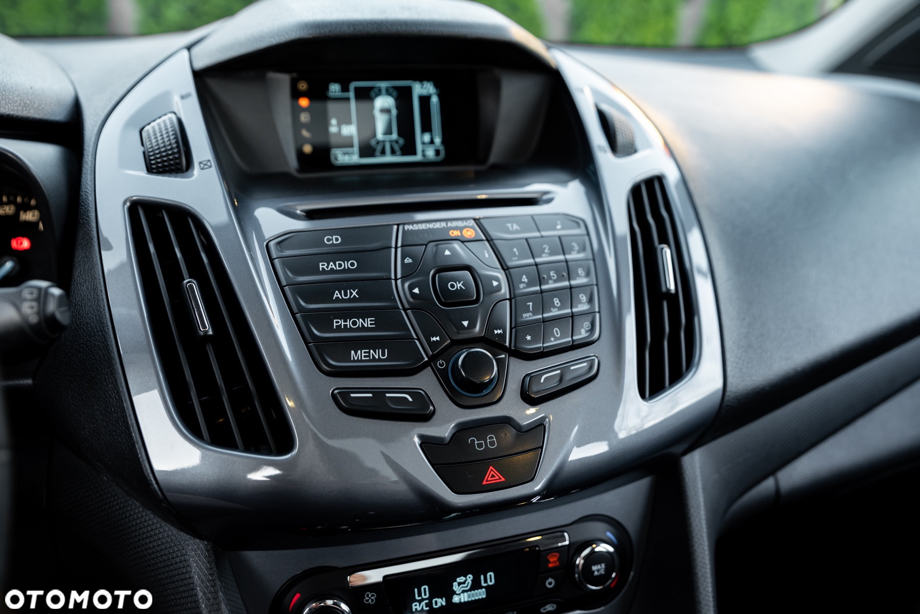 Ford Tourneo Connect 1.0 EcoBoost Start-Stop Trend - 24