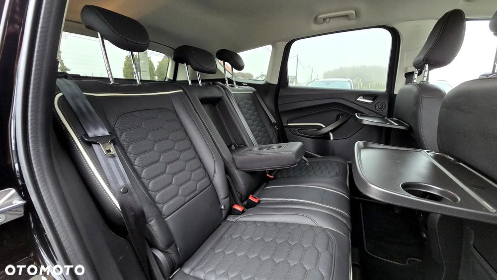 Ford Kuga 2.0 TDCi 4x4 Vignale - 32