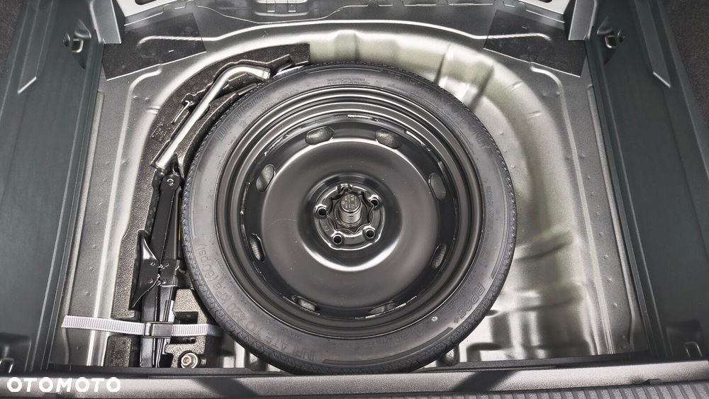 Volkswagen T-Roc - 32