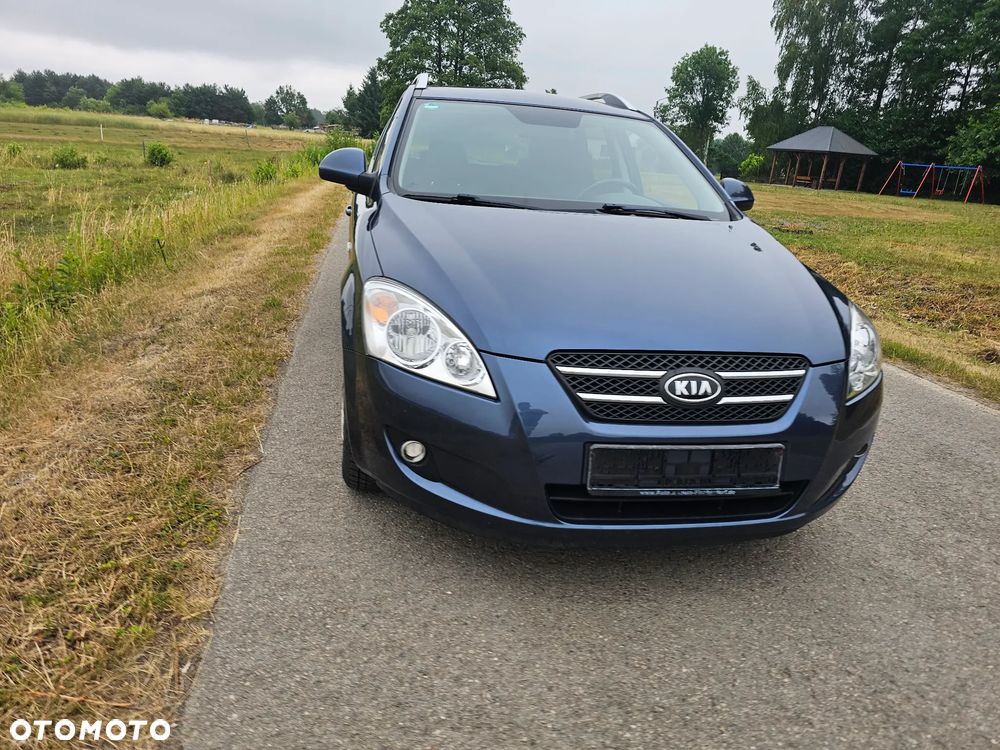 Kia Ceed - 14
