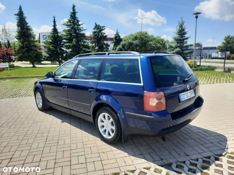 Volkswagen Passat - 3