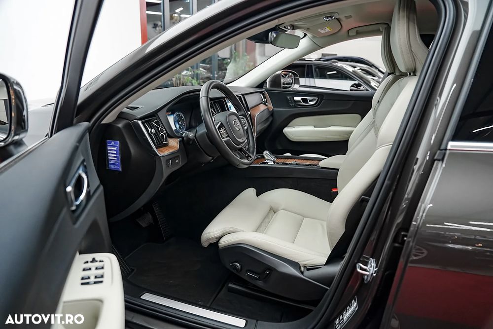 Volvo XC 60 B5 MHEV AWD Inscription - 4