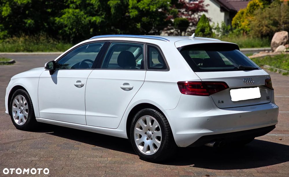 Audi A3 Sportback 2.0 TDI quattro Ambiente - 5