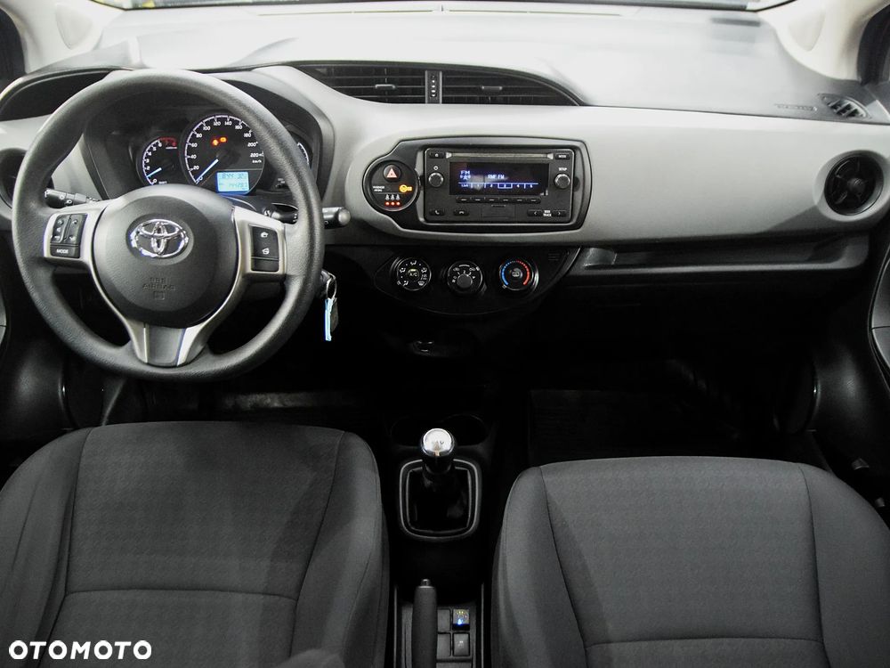 Toyota Yaris 1.0 Active - 5