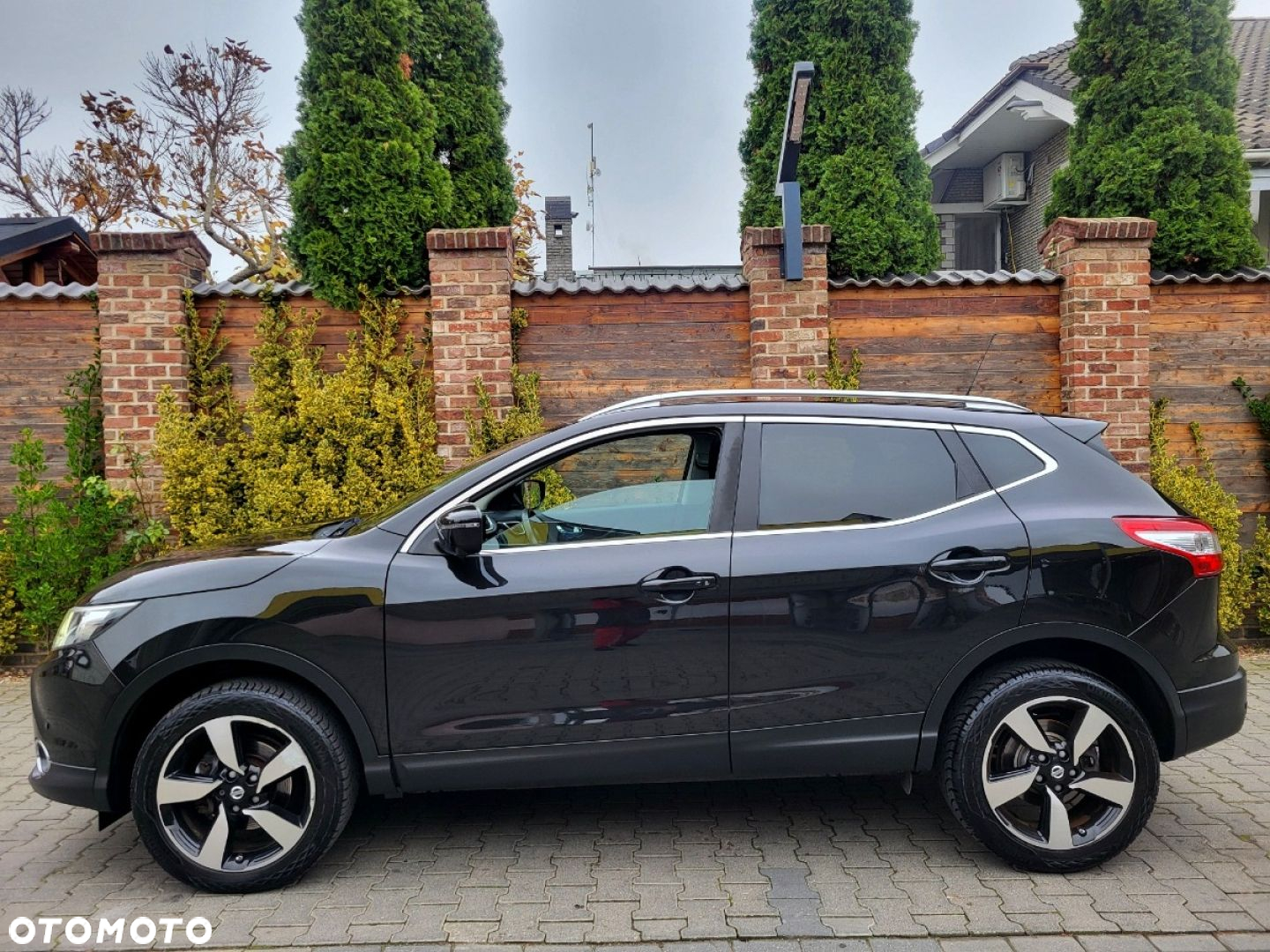 Nissan Qashqai - 2