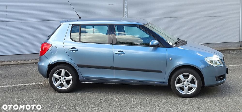 Skoda Fabia 1.6 16V Ambiente - 10