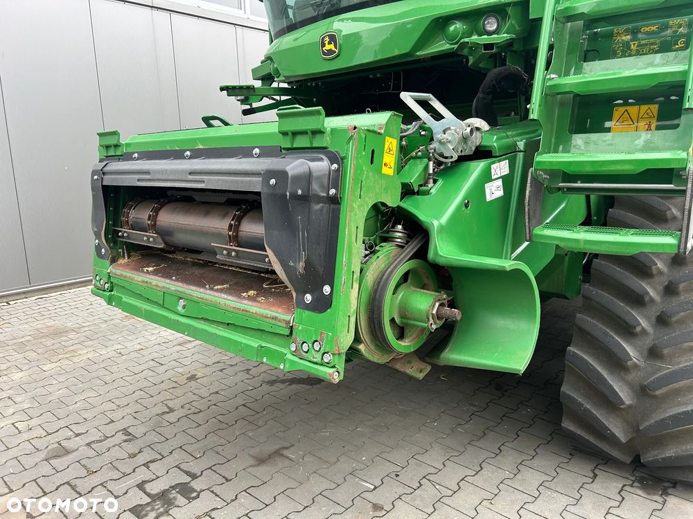 John Deere S790 - 12