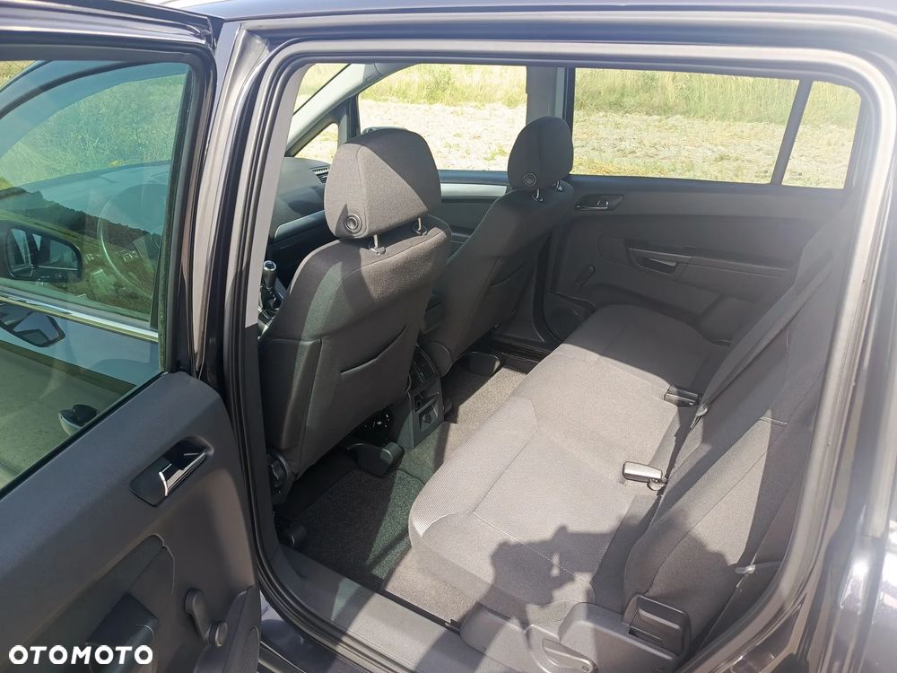 Opel Zafira 1.6 Cosmo - 14