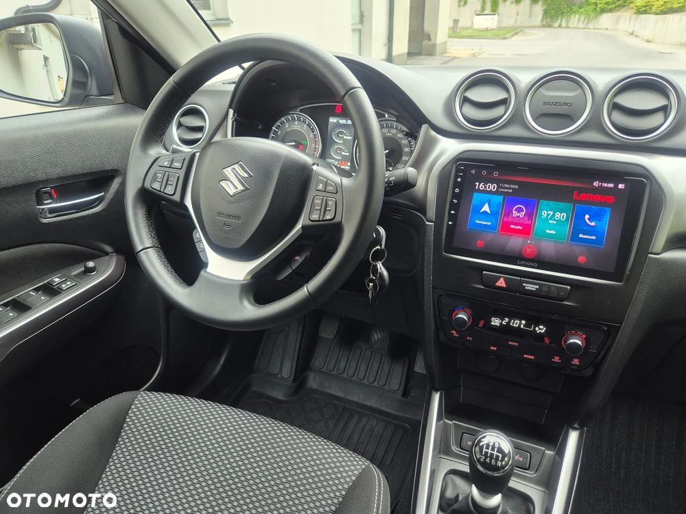 Suzuki Vitara - 22