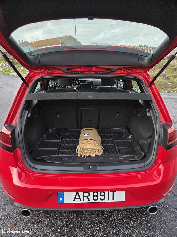 VW Golf GTI 2.0 TSI OPF DSG Performance - 11