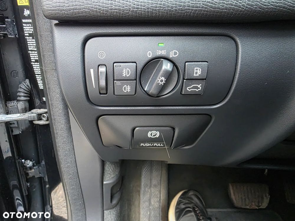 Volvo XC 60 D5 AWD Summum - 19