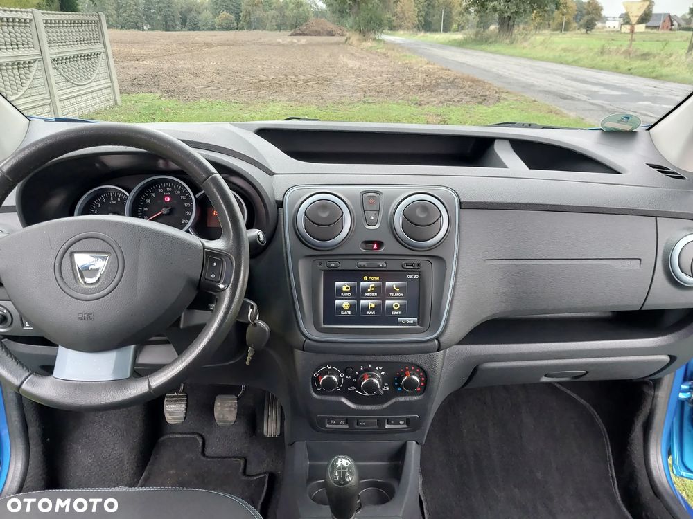 Dacia Dokker TCe 115 Stepway Celebration - 5