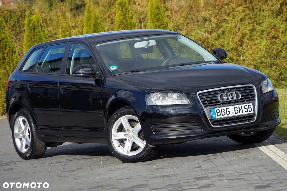 Audi A3 Sportback 1.6 Attraction - 4