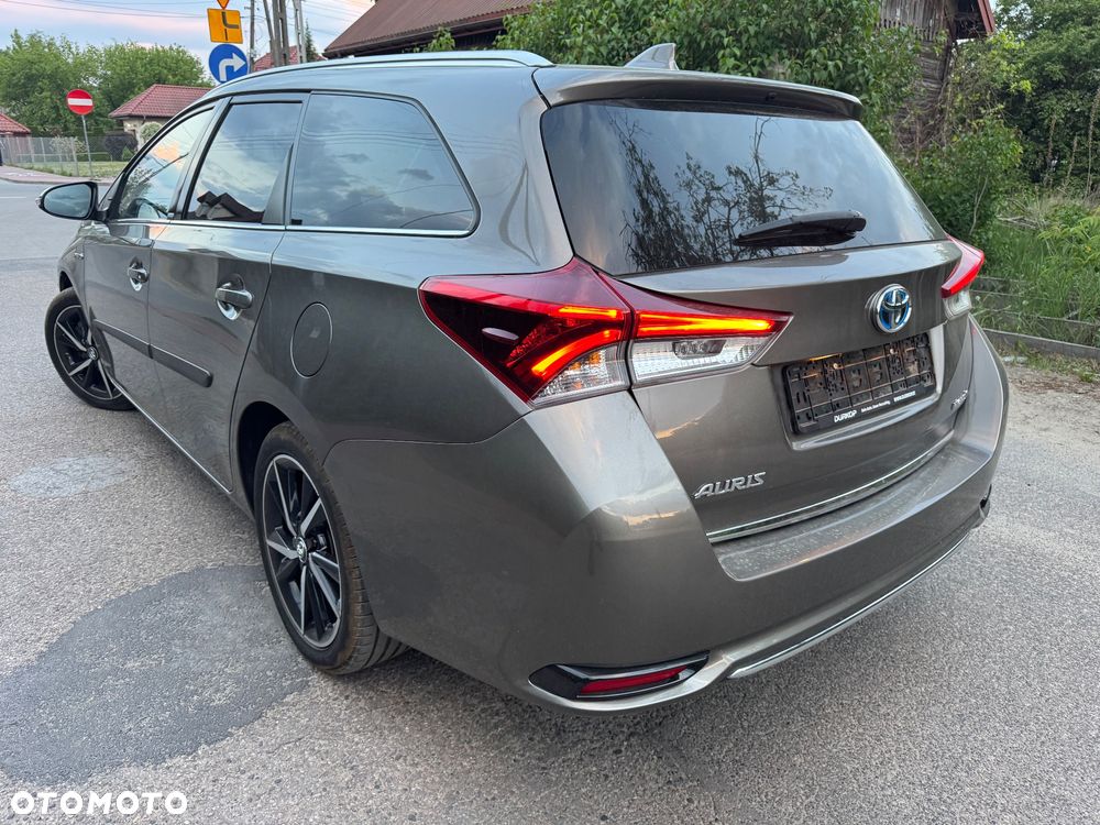 Toyota Auris - 4