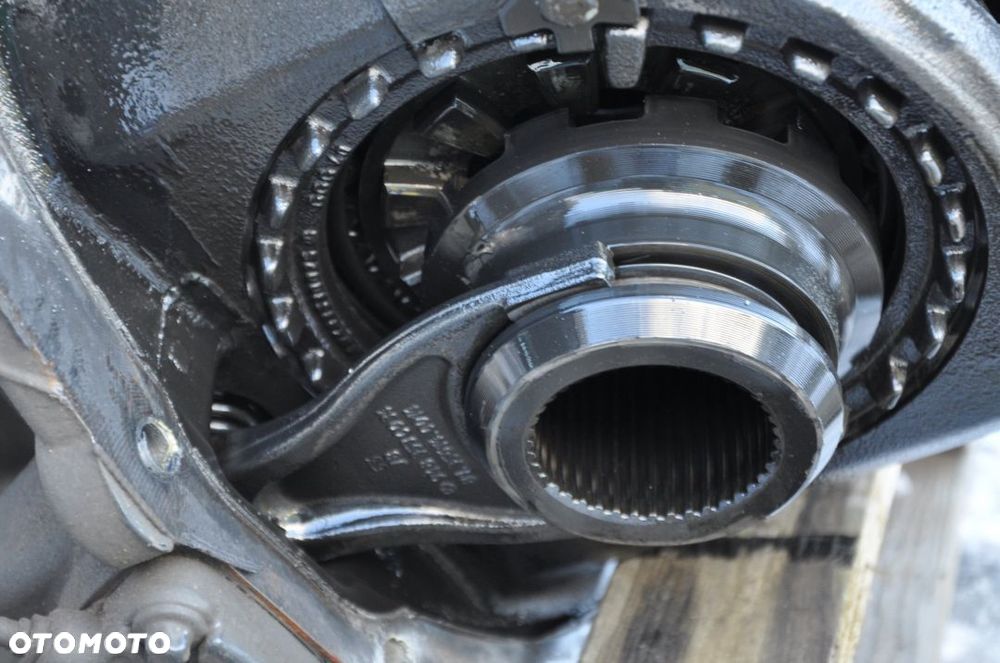 WKŁAD MOSTU ACTROS MP4 E6 14R TYP R440-13,0 / C22 42X15 2,73 - 9