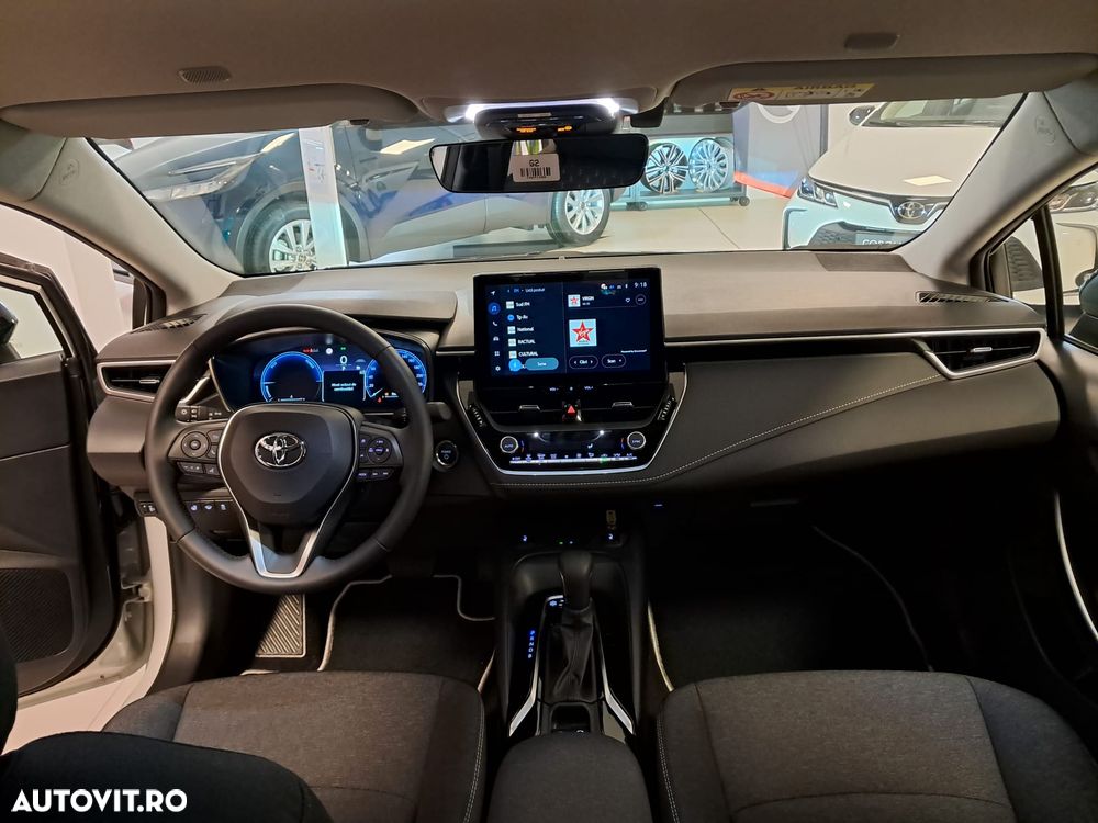 Toyota Corolla 1.8 HSD Business - 10