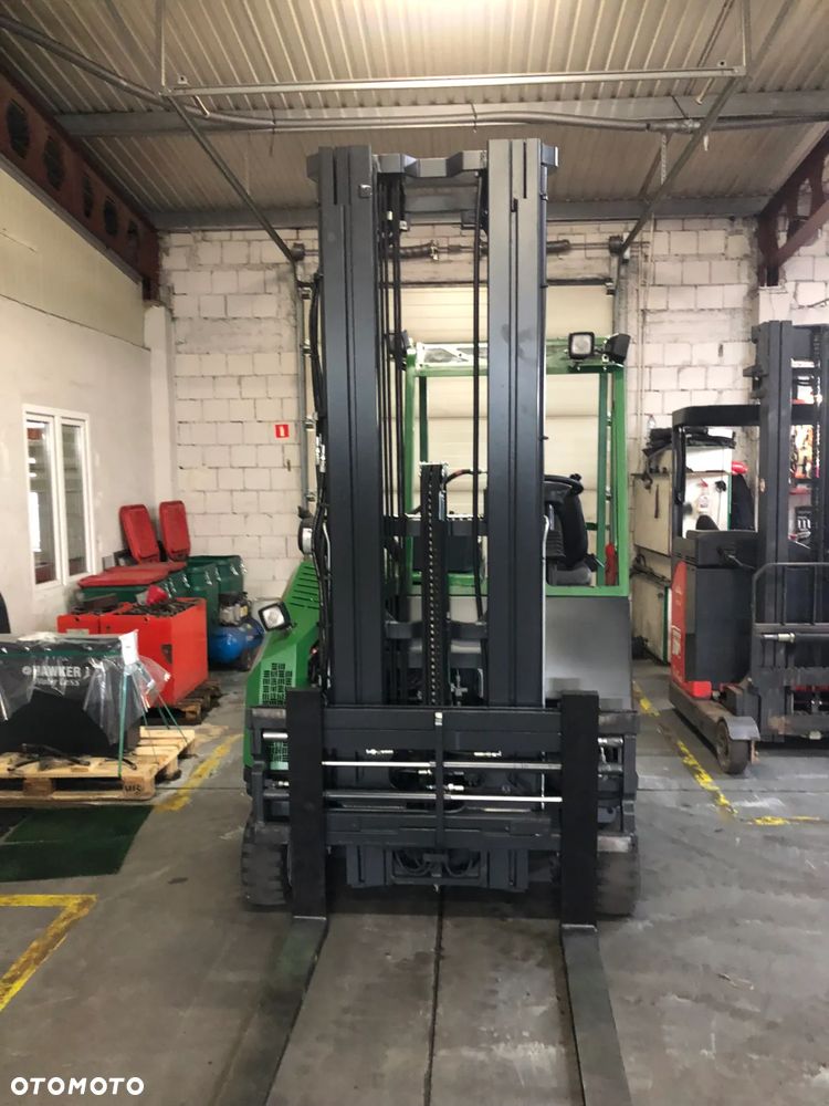 Combilift [2012] WÓZEK 4-kierunkowy COMBILIFT C2500CB gaz 2,5t - 2