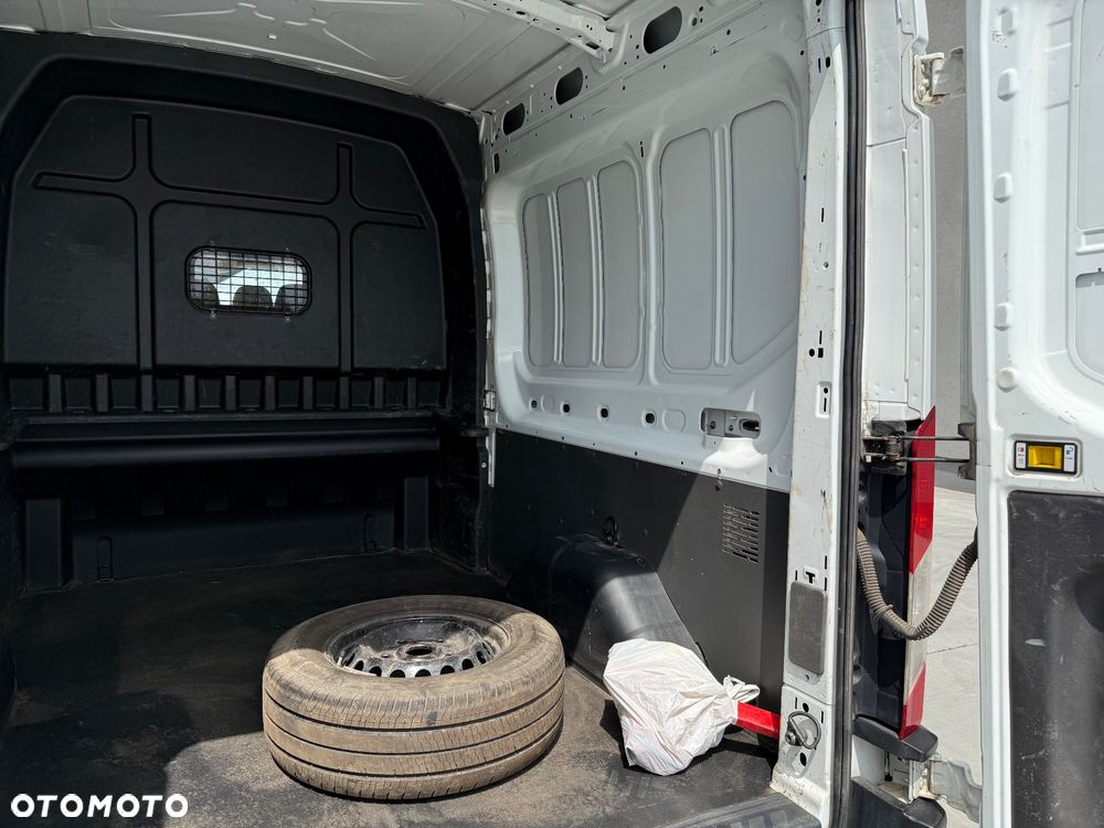 Ford Transit - 20