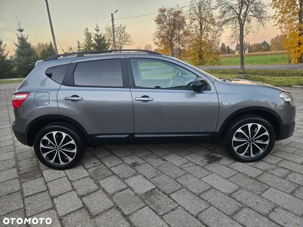 Nissan Qashqai - 11