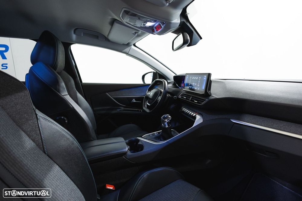Peugeot 5008 1.2 PureTech Allure Pack EAT8 - 20