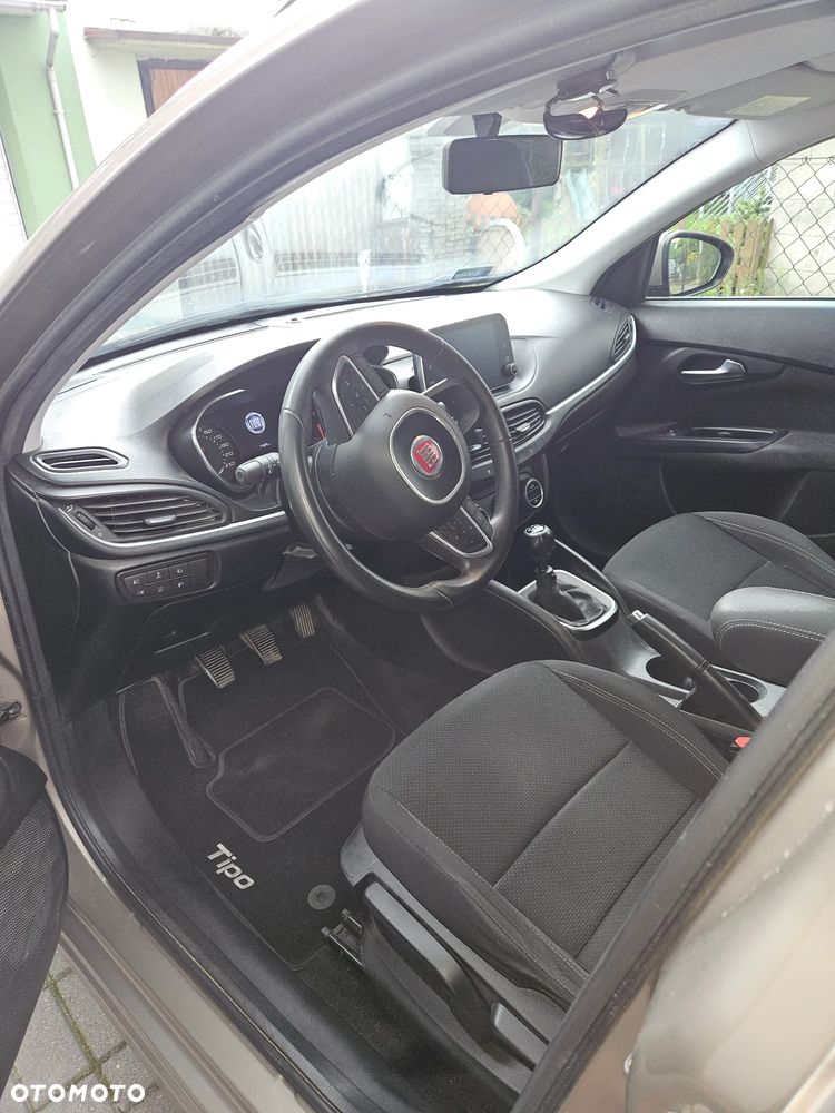 Fiat Tipo 1.4 T-Jet 16v Lounge - 9
