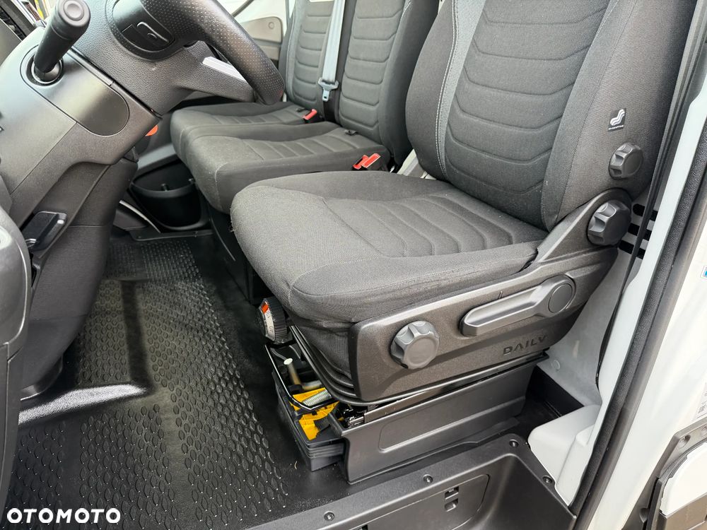 Iveco Daily 3,0 Chłodnia Mroźnia Winda - 24