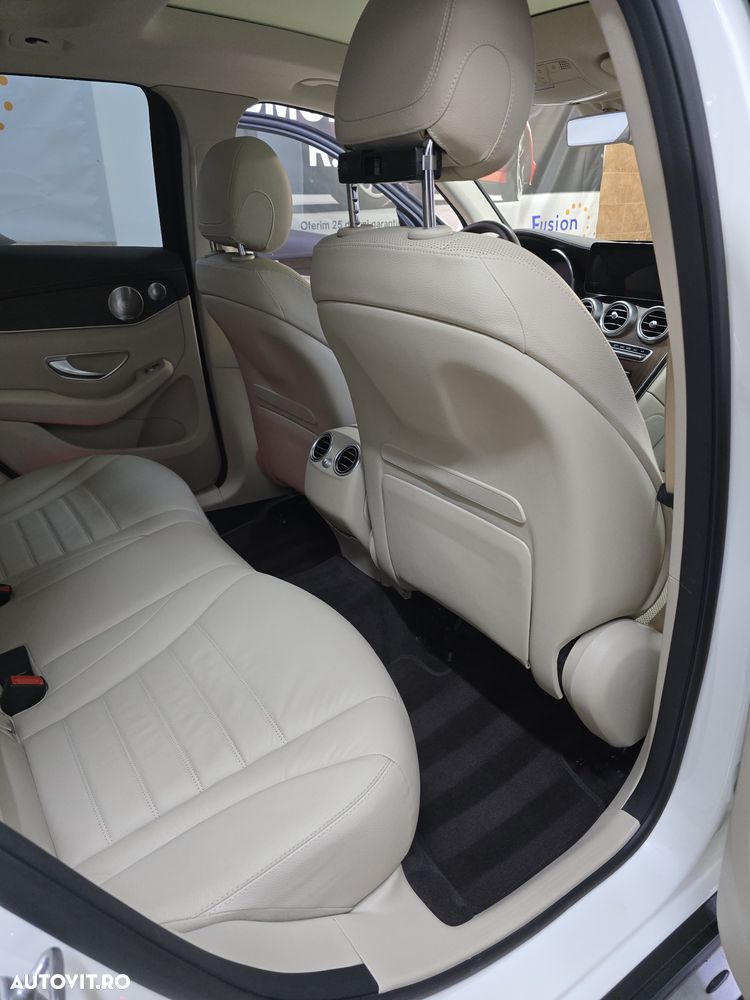 Mercedes-Benz GLC 220 d 4MATIC - 10