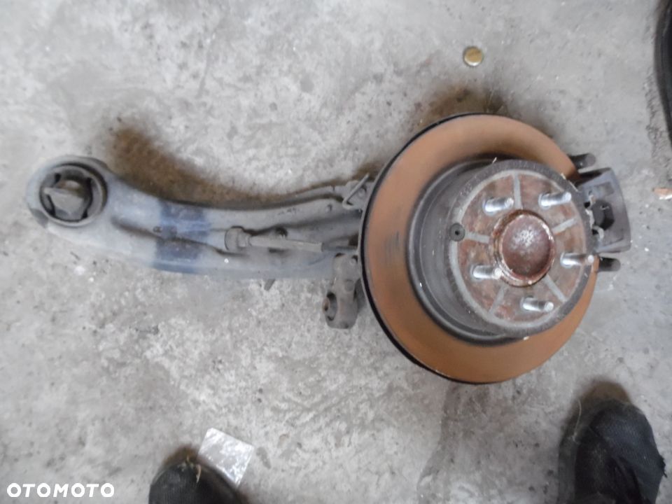 Zwrotnica lewa lewy tył tylna Chrysler Sebring III