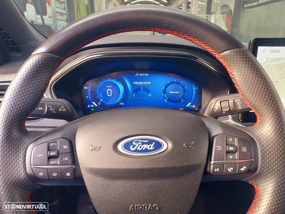 Ford Focus SW 1.0 EcoBoost ST-Line X - 17