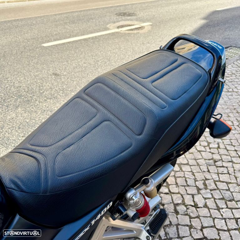 Suzuki GSX 1400 - 22