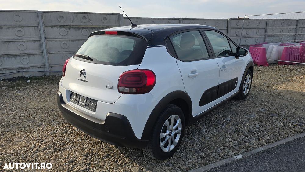 Citroën C3 Pure Tech 82 SHINE - 6