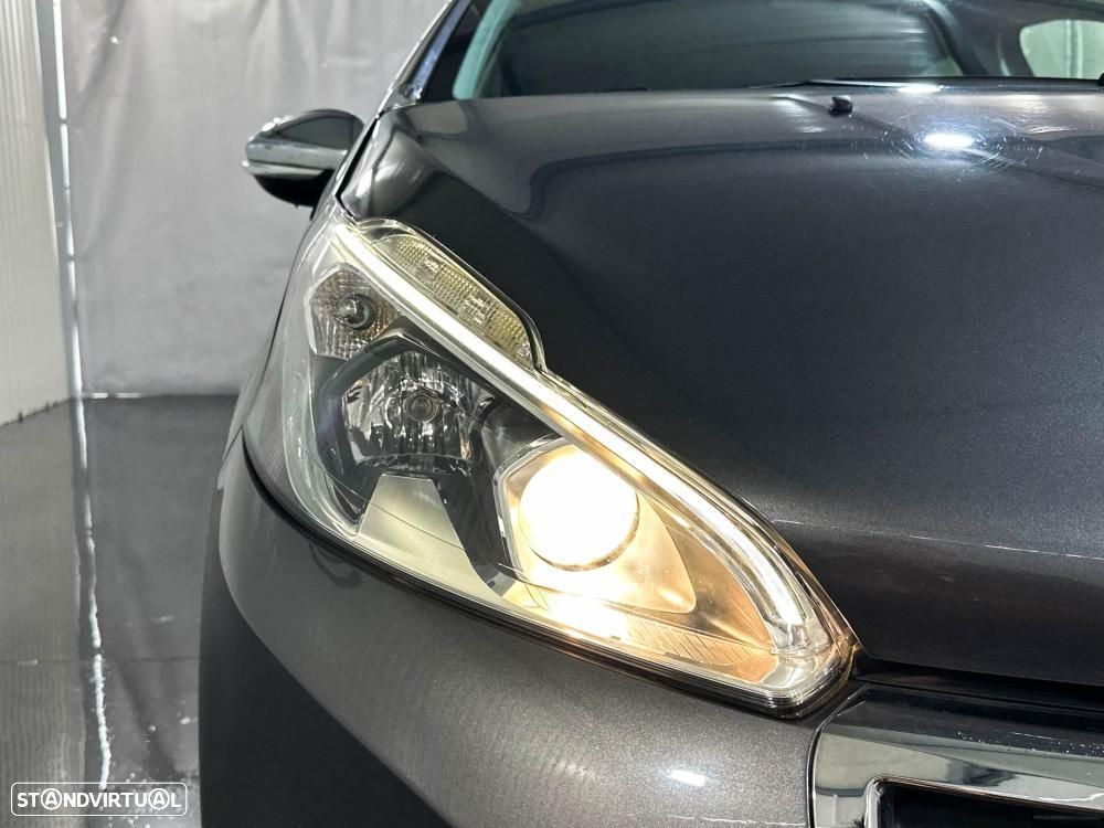 Peugeot 208 1.2 PureTech Allure - 14