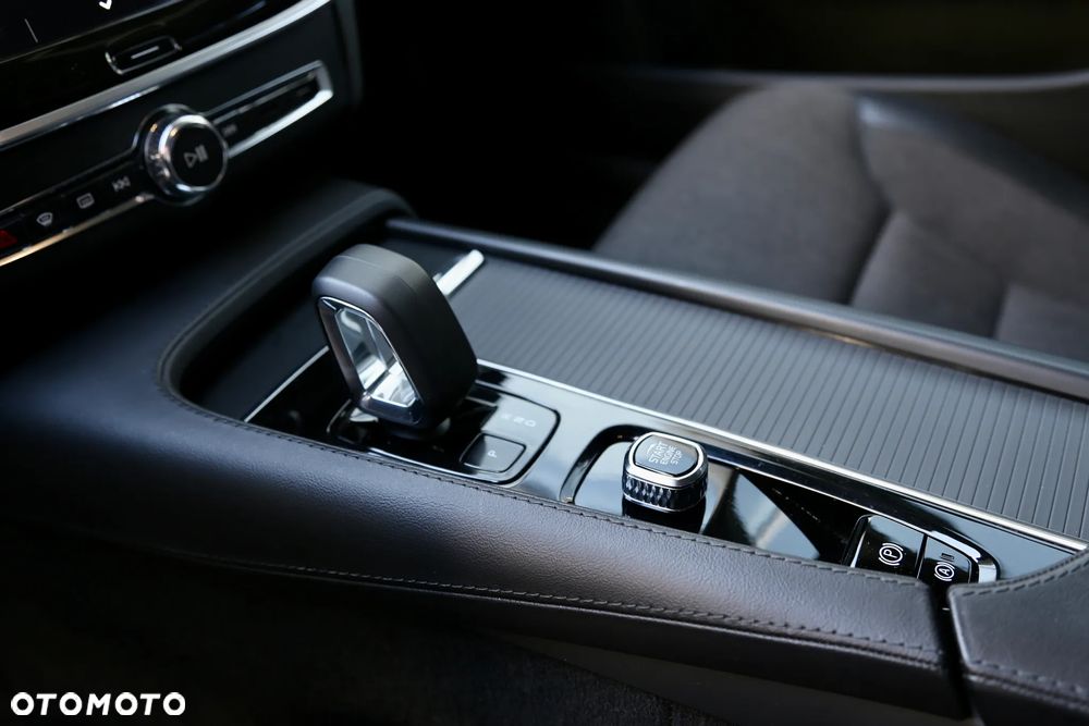 Volvo V90 Cross Country B4 D AWD Plus - 12
