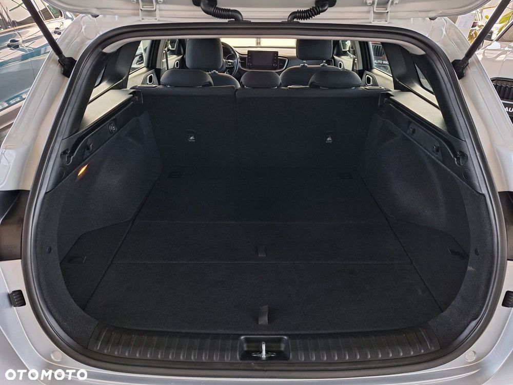 Kia Ceed 1.5 T-GDI M DCT - 16