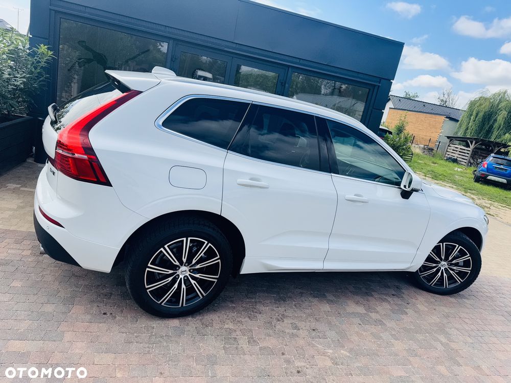 Volvo XC 60 B4 D AWD Geartronic Momentum Pro - 35