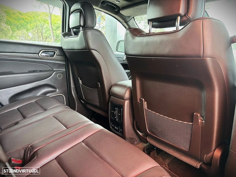 Jeep Grand Cherokee 5.7 V8 HEMI 4WD Auto Summit - 24