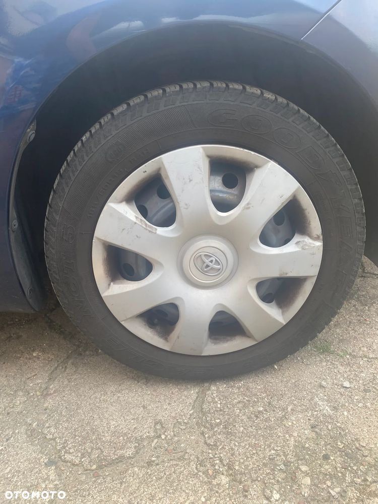 Toyota Yaris 1.0 VVT-i Luna - 17
