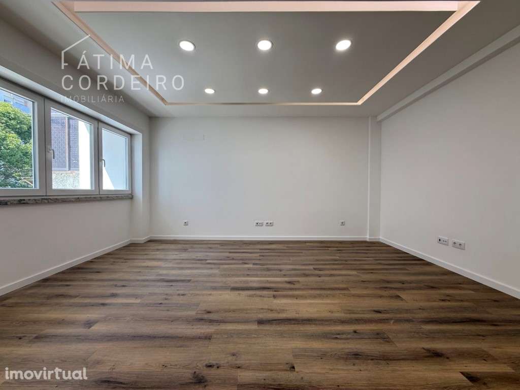 T3 Totalmente remodelado Pragal - Grande imagem: 2/20