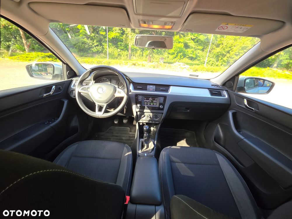 Skoda RAPID 1.2 TSI Ambition - 9