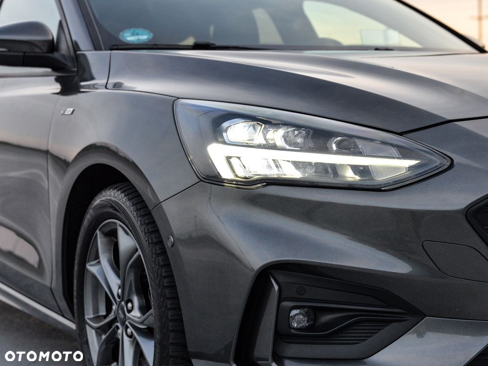 Ford Focus 1.5 EcoBoost ST-Line - 16