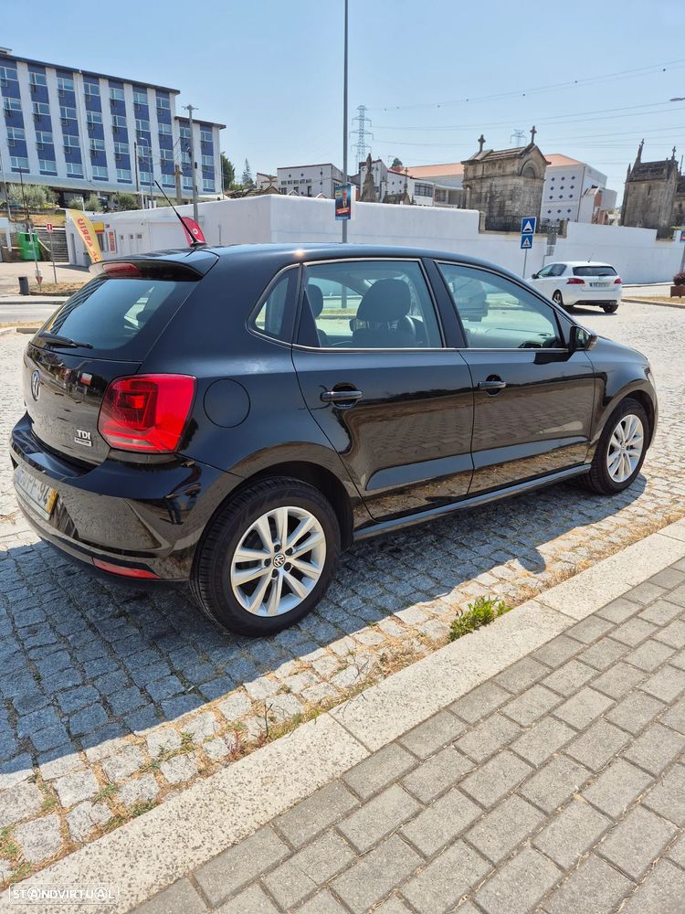 VW Polo 1.4 TDi Confortline - 4