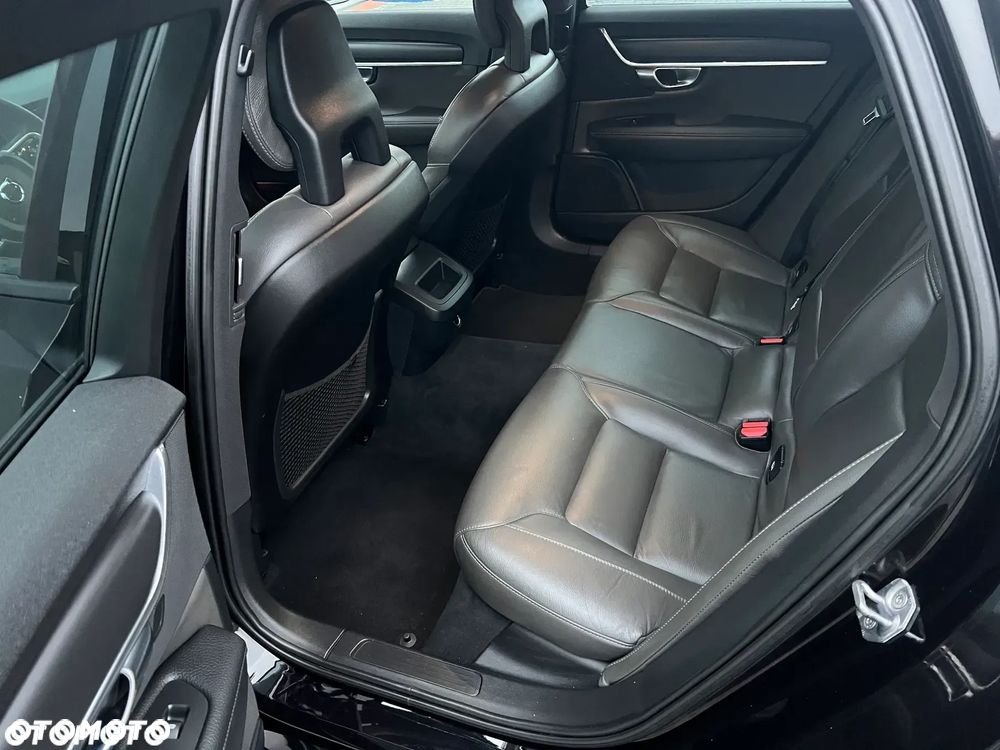 Volvo V90 - 19