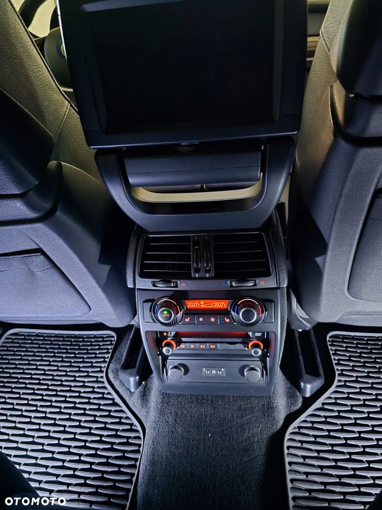 BMW X5 3.0sd xDrive - 10