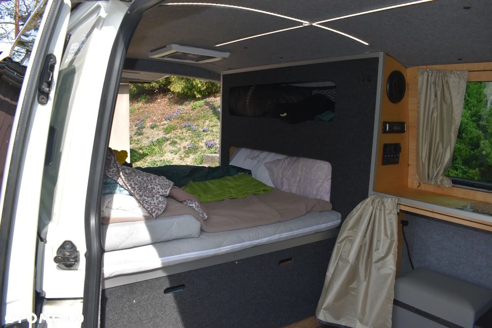 Volkswagen Transporter L2H1 - 22