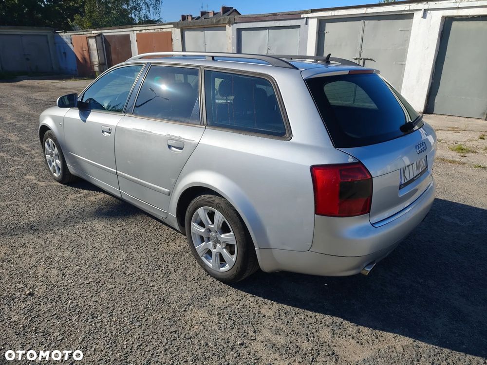 Audi A4 Avant - 8